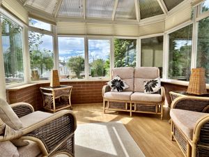 Photo 19- click for photo gallery